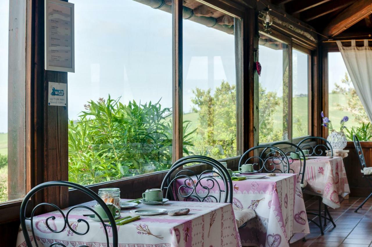 Agriturismo Casale Sasso チェルヴェーテリ エクステリア 写真